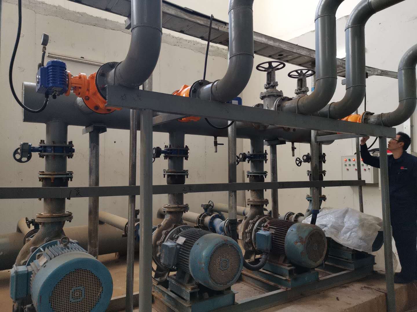 沈陽世紀(ji)華通泵站(zhan)使用現場(chang)